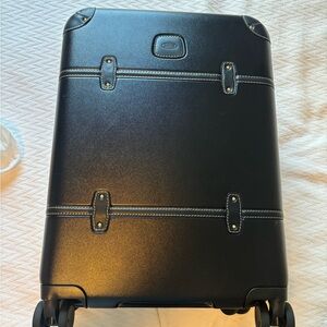 Bric's Elegant Black Travel Carry On